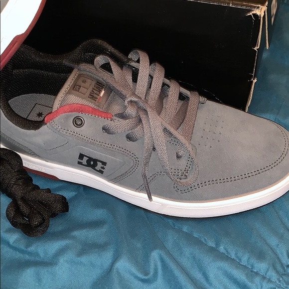 New DC grey shoes - Picture 2 of 5
